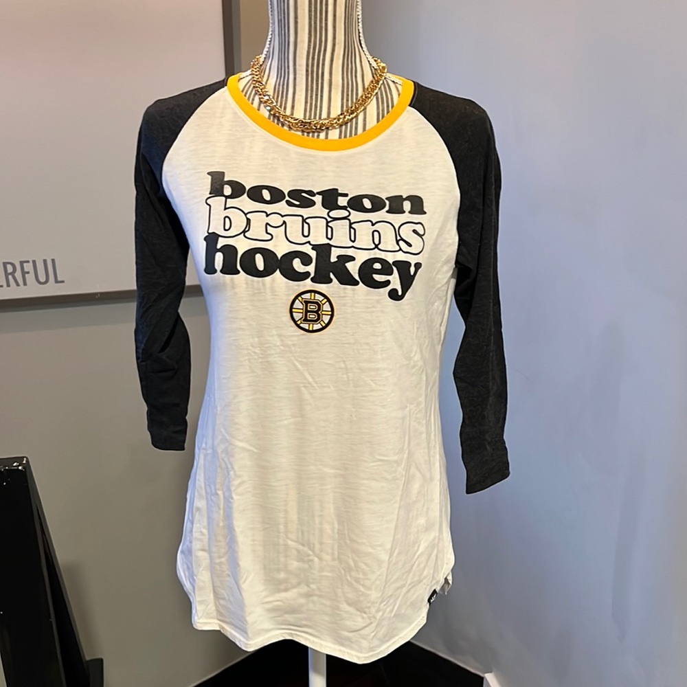 Womens Boston Bruins hockey 3/4 length tee